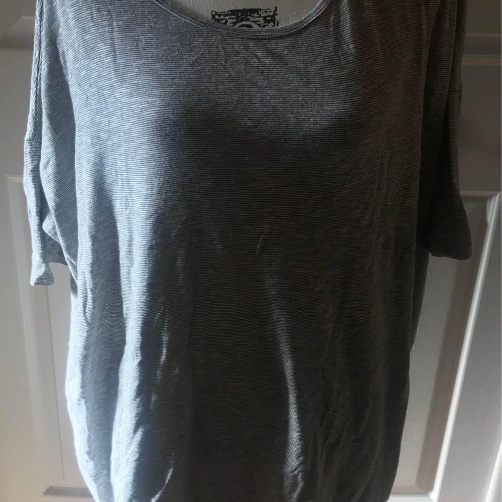 Women’s size XL Lularoe striped top gray white black